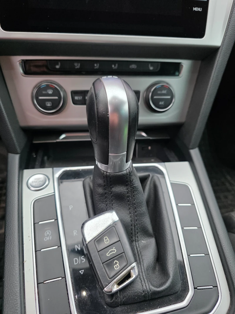 VW Passat, снимка 9 - Автомобили и джипове - 53394469