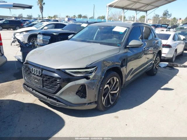 Audi E-Tron * Q8* PREMIUM PLUS* QUATTRO* FULL* , снимка 2 - Автомобили и джипове - 54970249