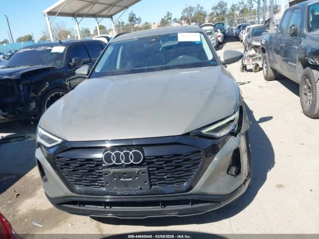 Audi E-Tron * Q8* PREMIUM PLUS* QUATTRO* FULL* , снимка 11 - Автомобили и джипове - 54970249