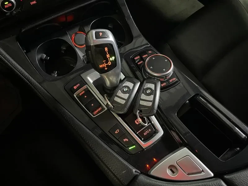 BMW 520 D AERODYNAMICS ���������| �������| �����| HEAD UP | Mobile.bg � ����������� 9