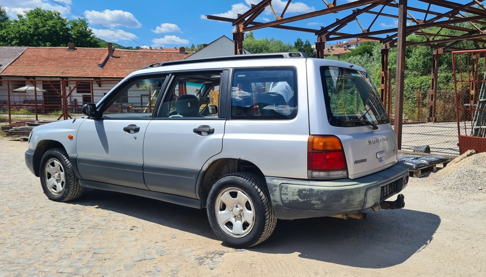 Subaru Forester 2.0i - изображение 4