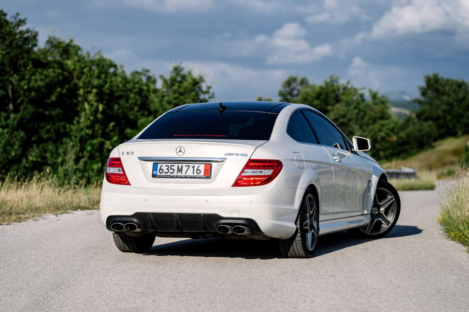 Mercedes-Benz C 63 AMG  - изображение 6