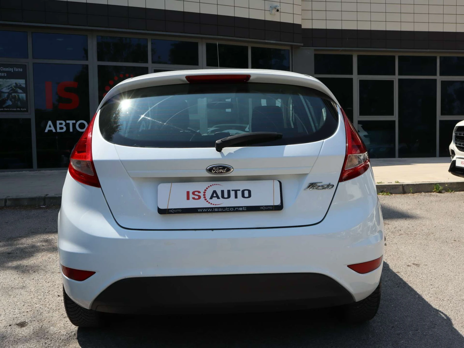 Ford Fiesta 1.4i/Климатик/Автомат - изображение 9