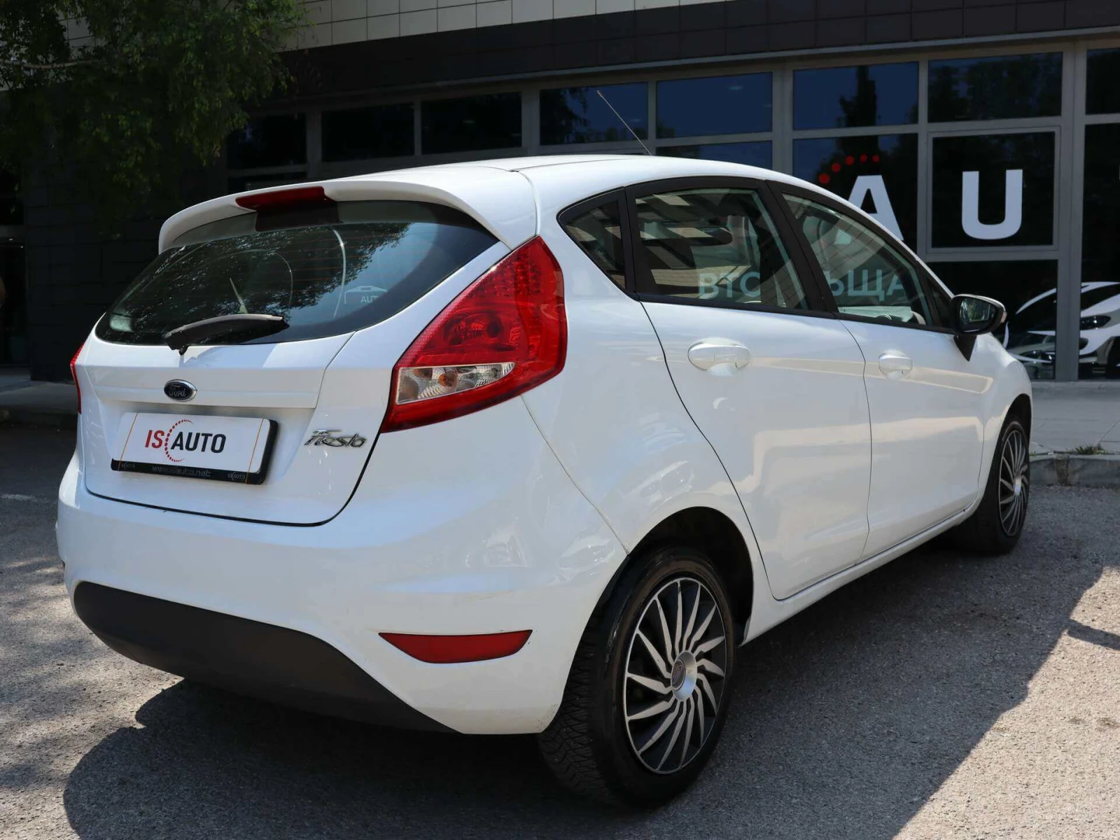 Ford Fiesta 1.4i/Климатик/Автомат - изображение 10