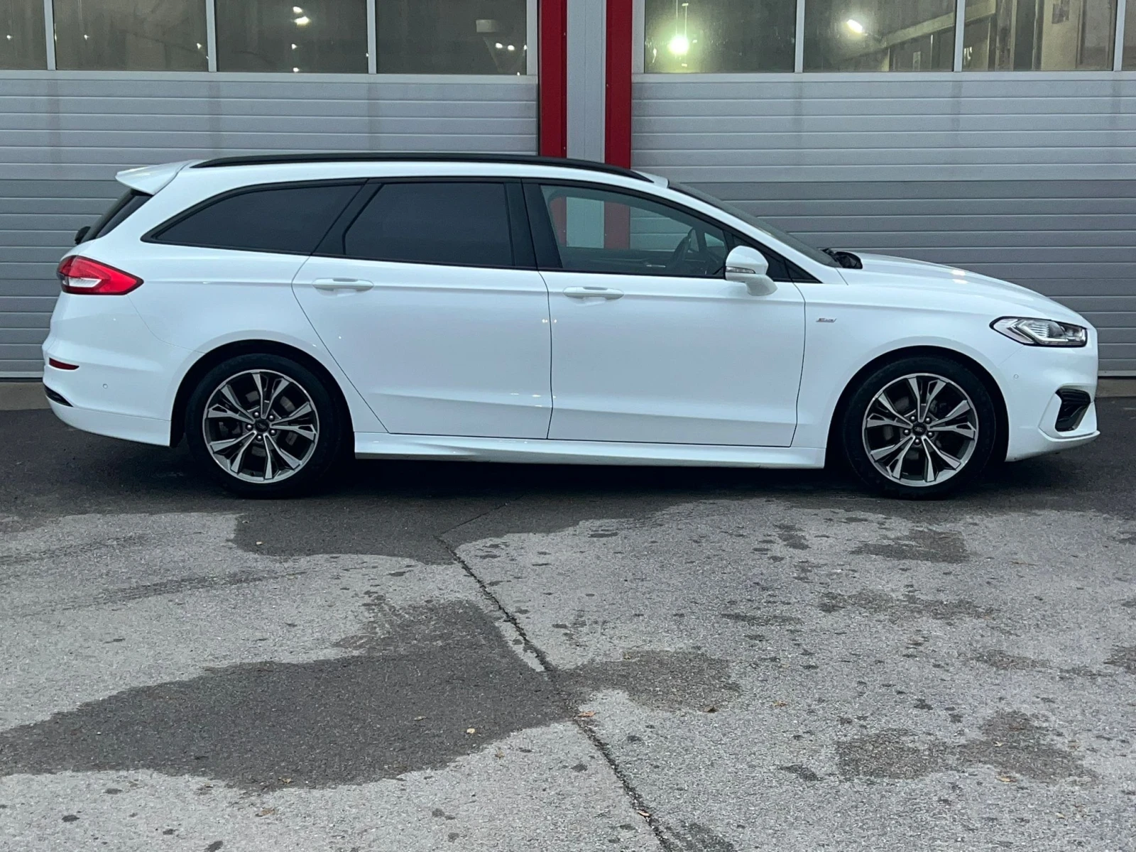 Ford Mondeo 2.0D ST-LINE AUTOMATIK KEY LESS NAVI KAMERA EVRO 6 - изображение 7