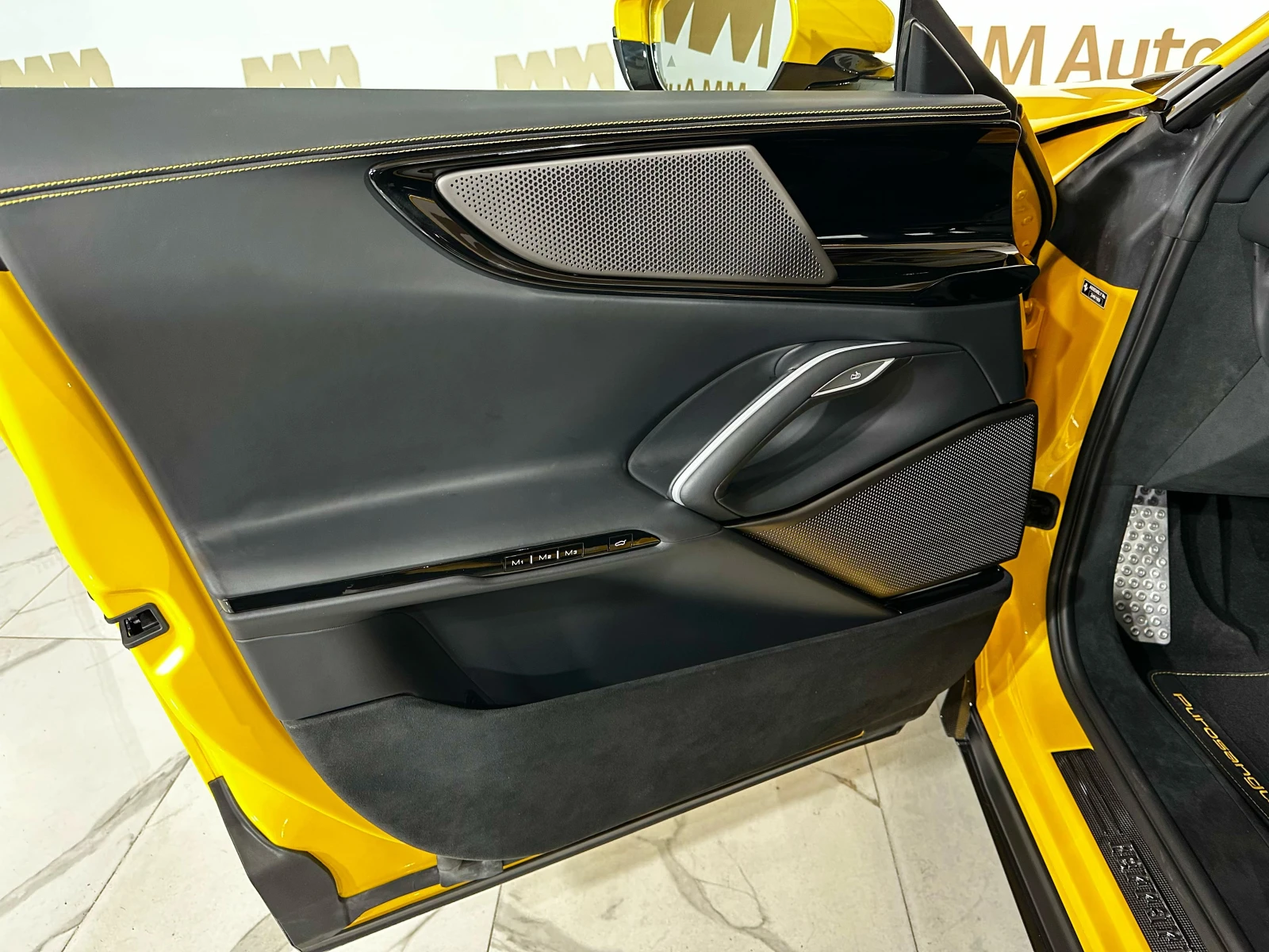 Ferrari Purosangue V12* Carbon* Pano* Display - изображение 8