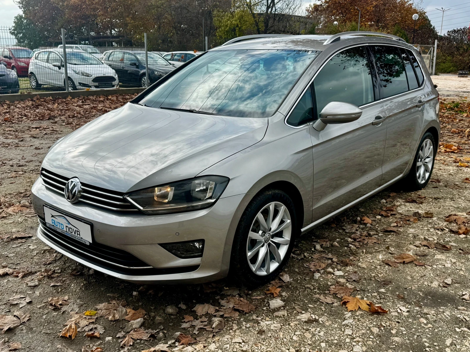 VW Sportsvan 1.6 TDI HIGHLINE 110К.С NAVI ПАРКТРОНИК EURO6 ТОП! - изображение 3