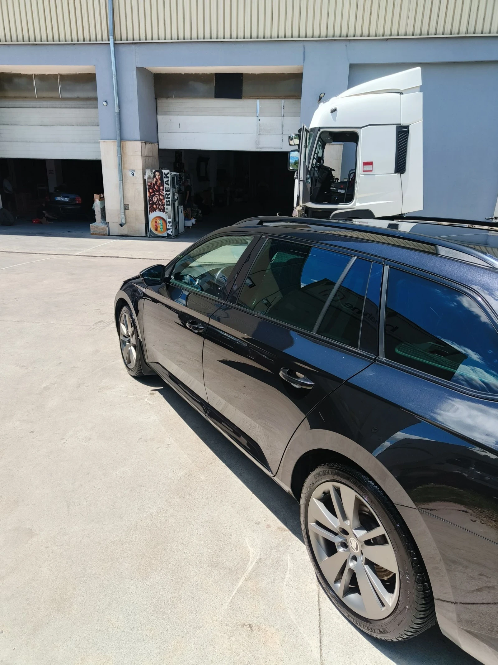 Skoda Superb Sport line 4x4 full , снимка 13 - Автомобили и джипове - 54624544