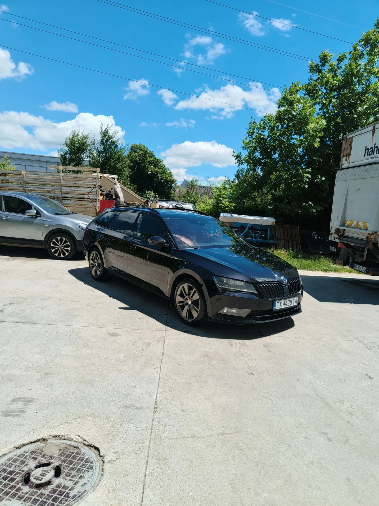 Skoda Superb Sport line 4x4 full , снимка 11 - Автомобили и джипове - 54624544