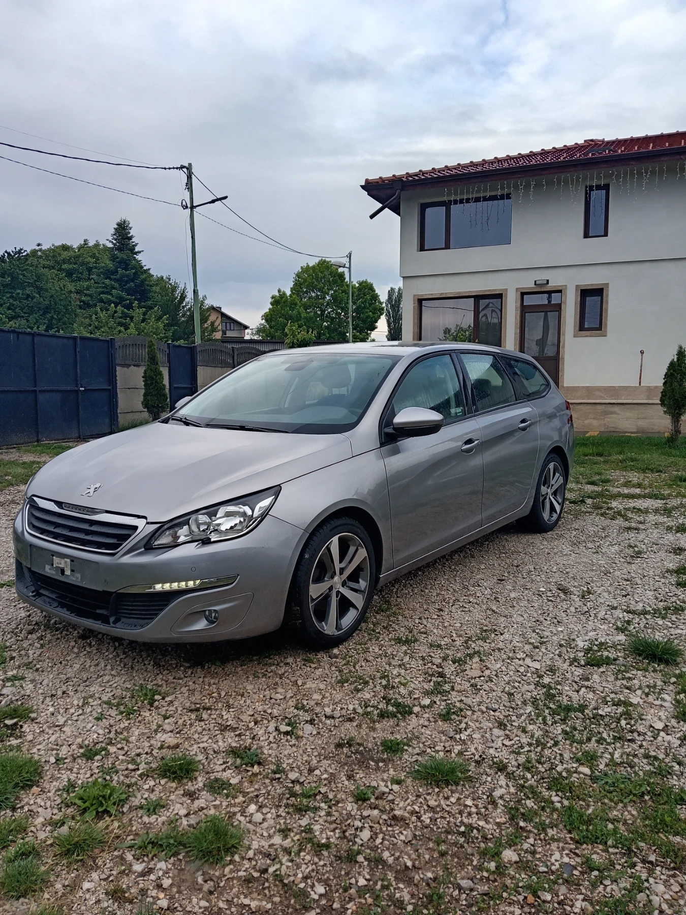 Peugeot 308 131 к.с..  ТОП Състояние... , снимка 2 - Автомобили и джипове - 53671372