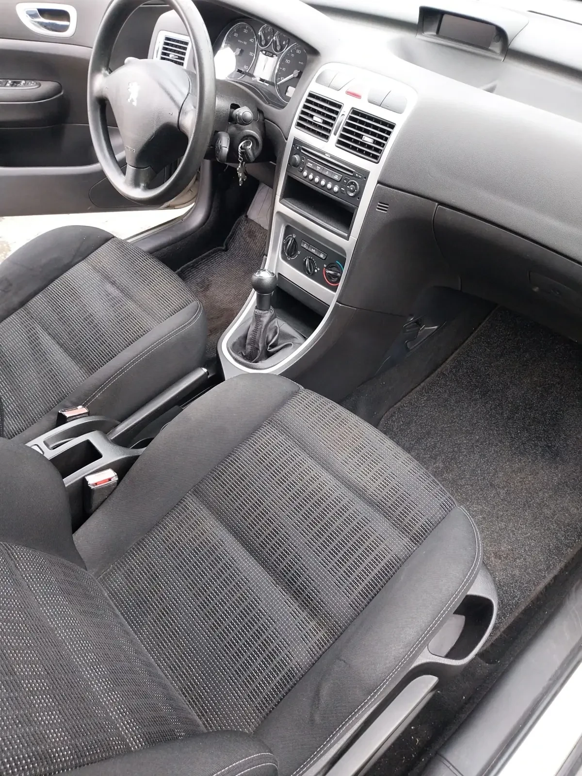 Peugeot 307 SW 1.6Hdi Facelift 2007г. - изображение 8