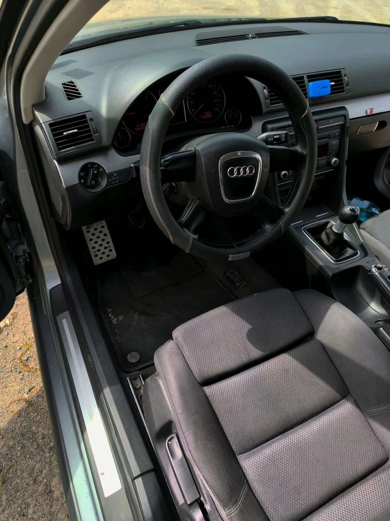 Audi A4, снимка 8 - Автомобили и джипове - 54016659