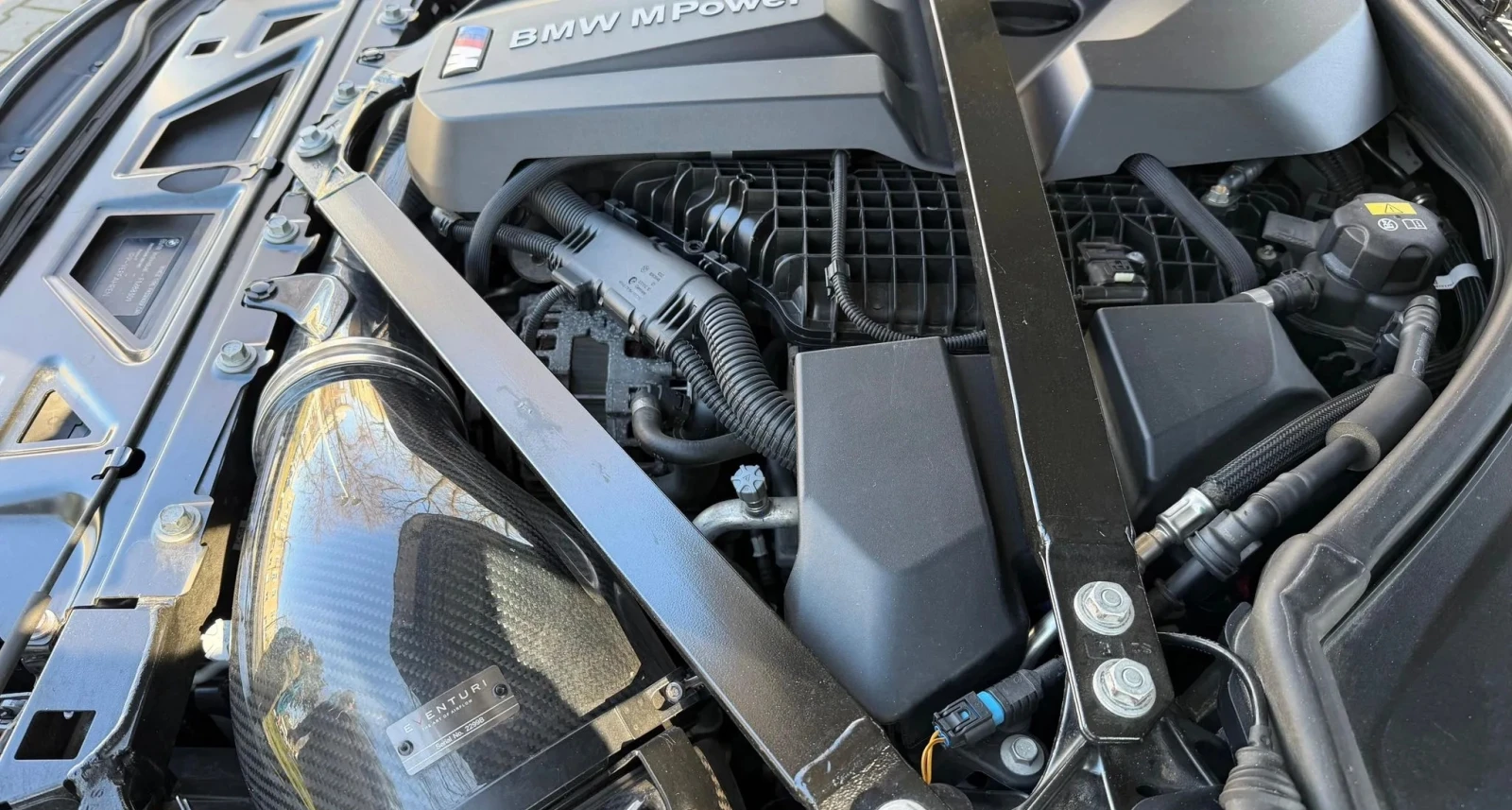 BMW M3 Competition xDrive, снимка 9 - Автомобили и джипове - 54036924