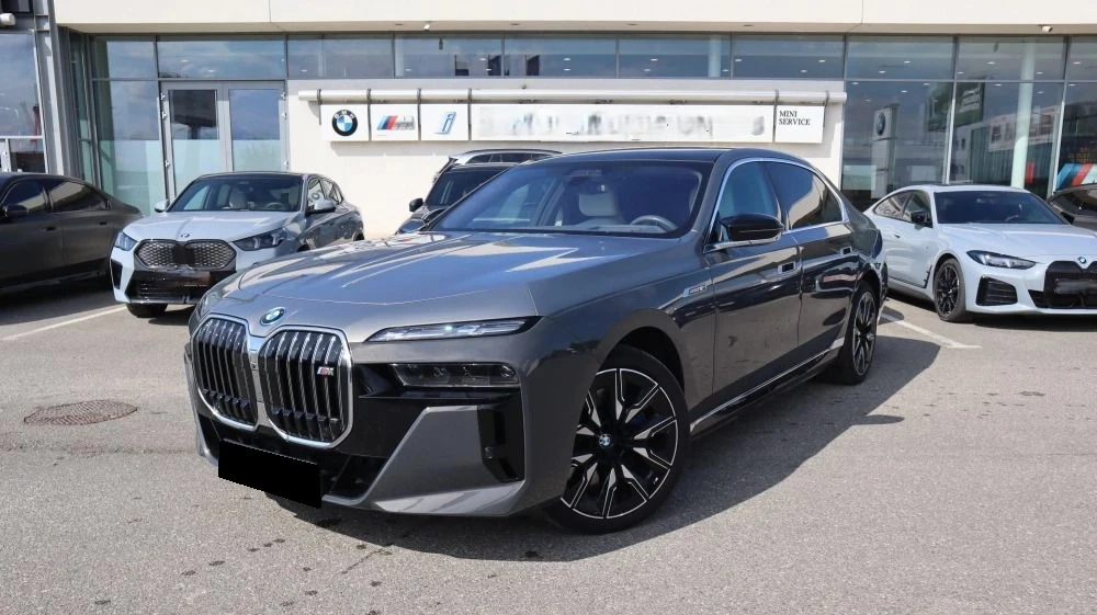 BMW i7 M70i | Mobile.bg � ����������� 4