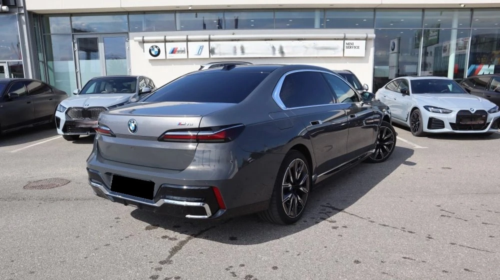 BMW i7 M70i | Mobile.bg � ����������� 3