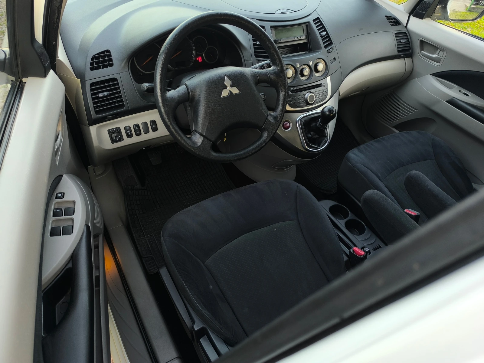 Mitsubishi Grandis FACE LIFT-2.0DID-140��-6 ��������-7 �����-�������� | Mobile.bg � ����������� 10