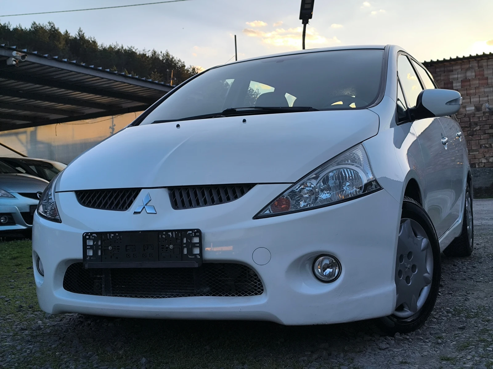 Mitsubishi Grandis FACE LIFT-2.0DID-140��-6 ��������-7 �����-�������� | Mobile.bg � ����������� 7