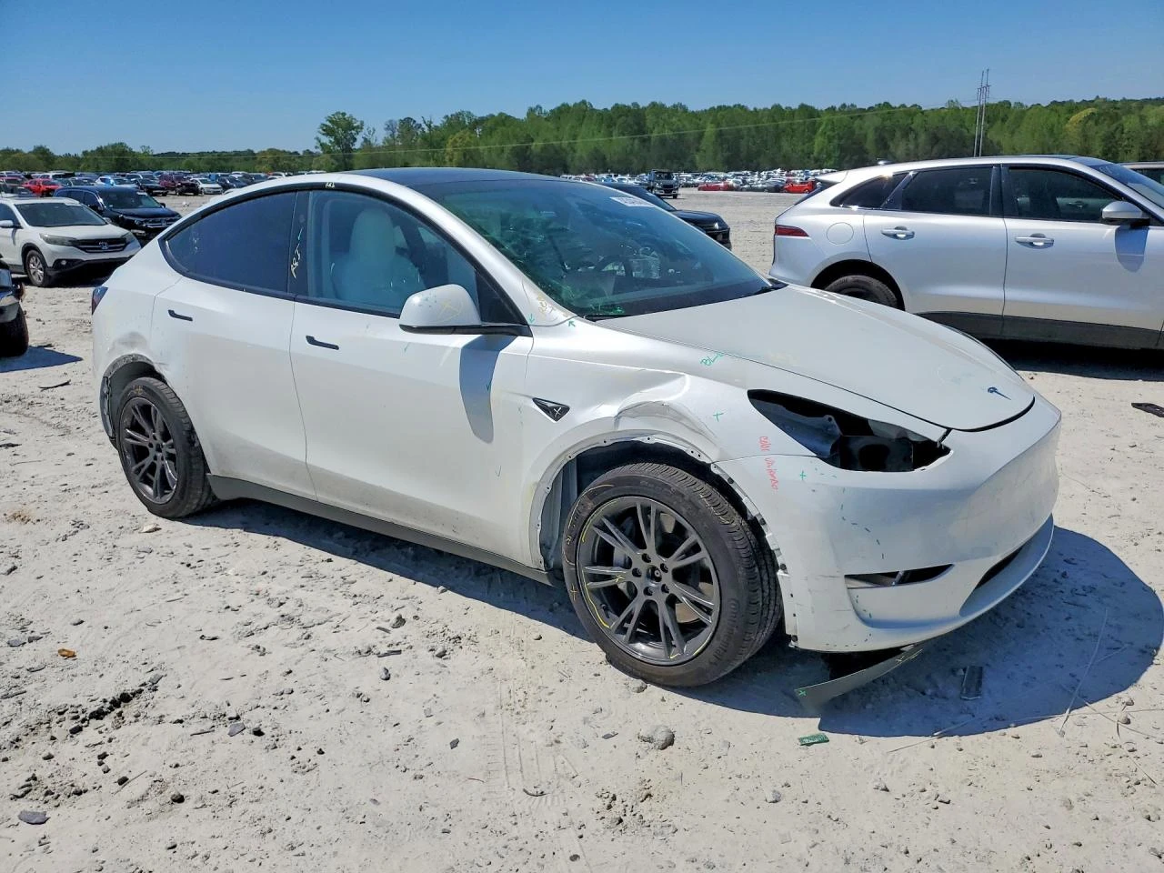Tesla Model Y, снимка 4 - Автомобили и джипове - 54273375