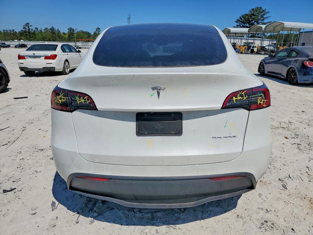 Tesla Model Y, снимка 6 - Автомобили и джипове - 54273375