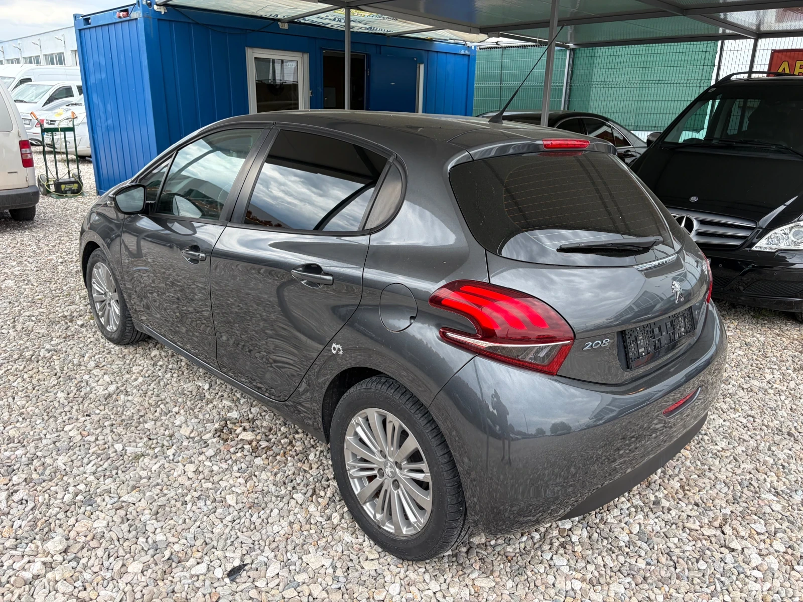 Peugeot 208 1.6 HDI, снимка 6 - Автомобили и джипове - 54457298