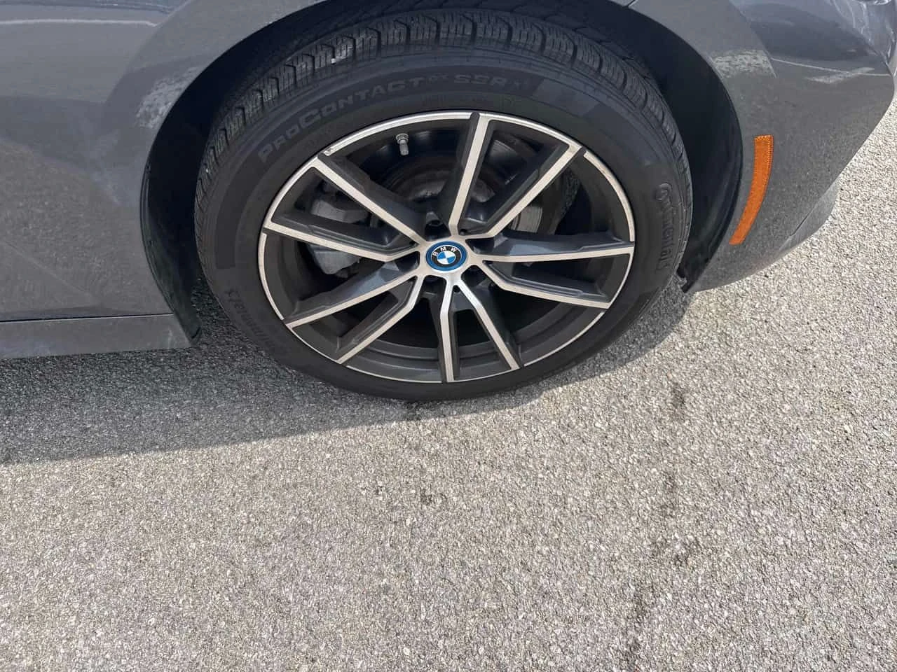 BMW 330 * 330e xDrive * ПОДГРЕВИ * CARPLAY * ПАМЕТ, снимка 7 - Автомобили и джипове - 54528996