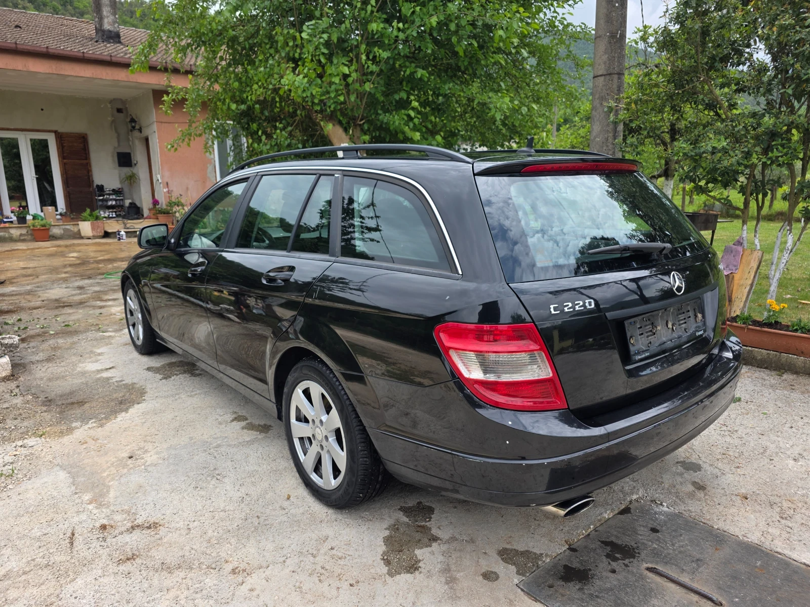Mercedes-Benz C 220, снимка 12 - Автомобили и джипове - 54662744