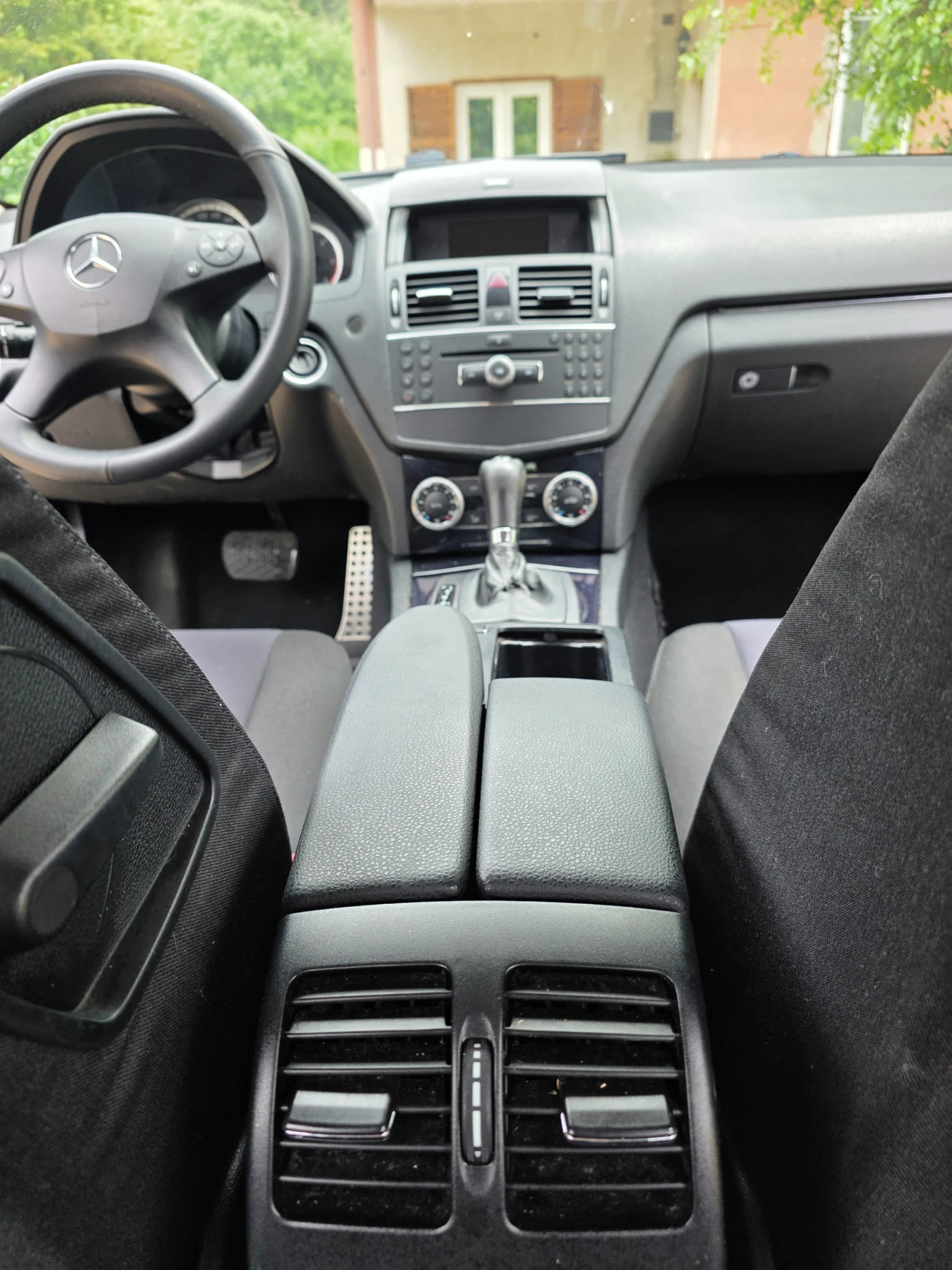 Mercedes-Benz C 220, снимка 5 - Автомобили и джипове - 54662744
