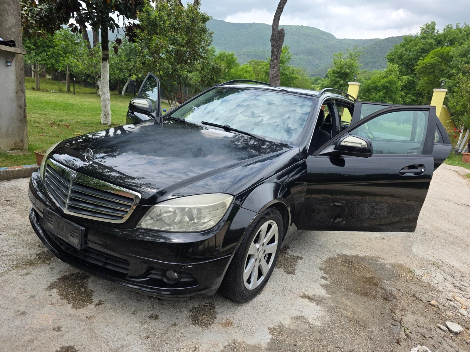 Mercedes-Benz C 220, снимка 8 - Автомобили и джипове - 54662744