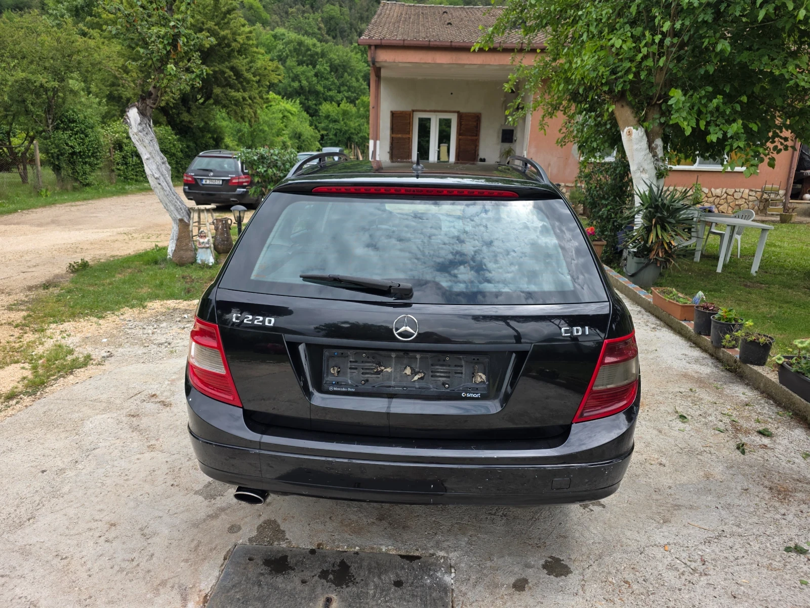 Mercedes-Benz C 220, снимка 2 - Автомобили и джипове - 54662744