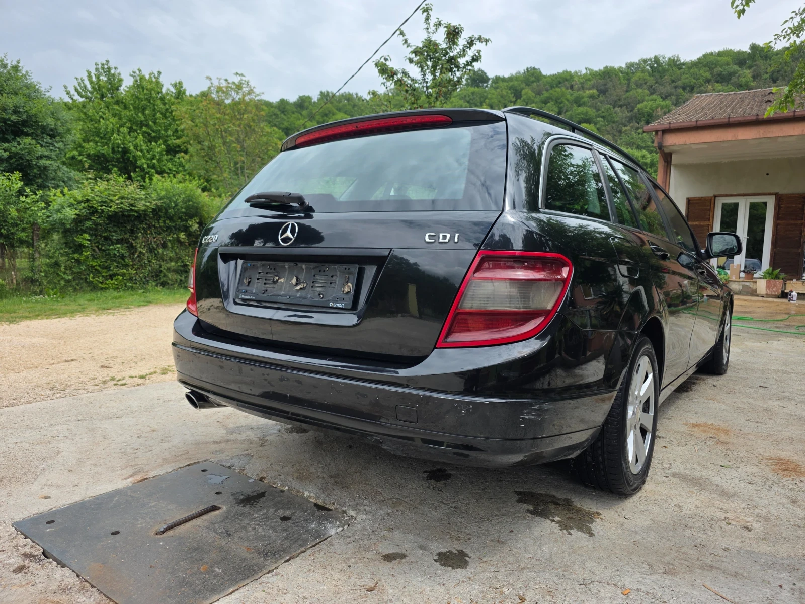 Mercedes-Benz C 220, снимка 3 - Автомобили и джипове - 54662744