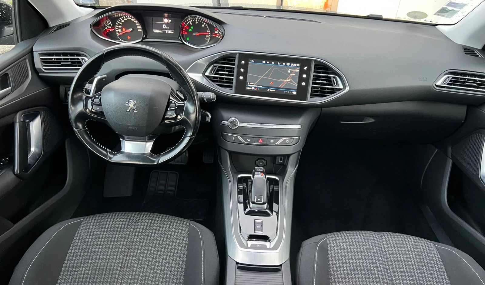 Peugeot 308 AVTOMAT PANORAMA NAVIGATION , снимка 9 - Автомобили и джипове - 54732316