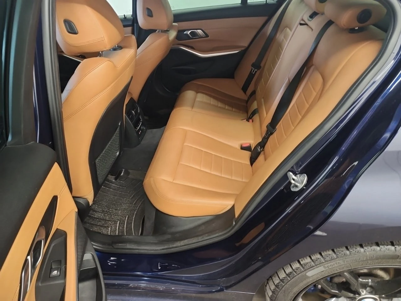BMW 330 X DRIVE * ДИГИТАЛЕН КИЛОМЕТРАЖ , снимка 8 - Автомобили и джипове - 55559178