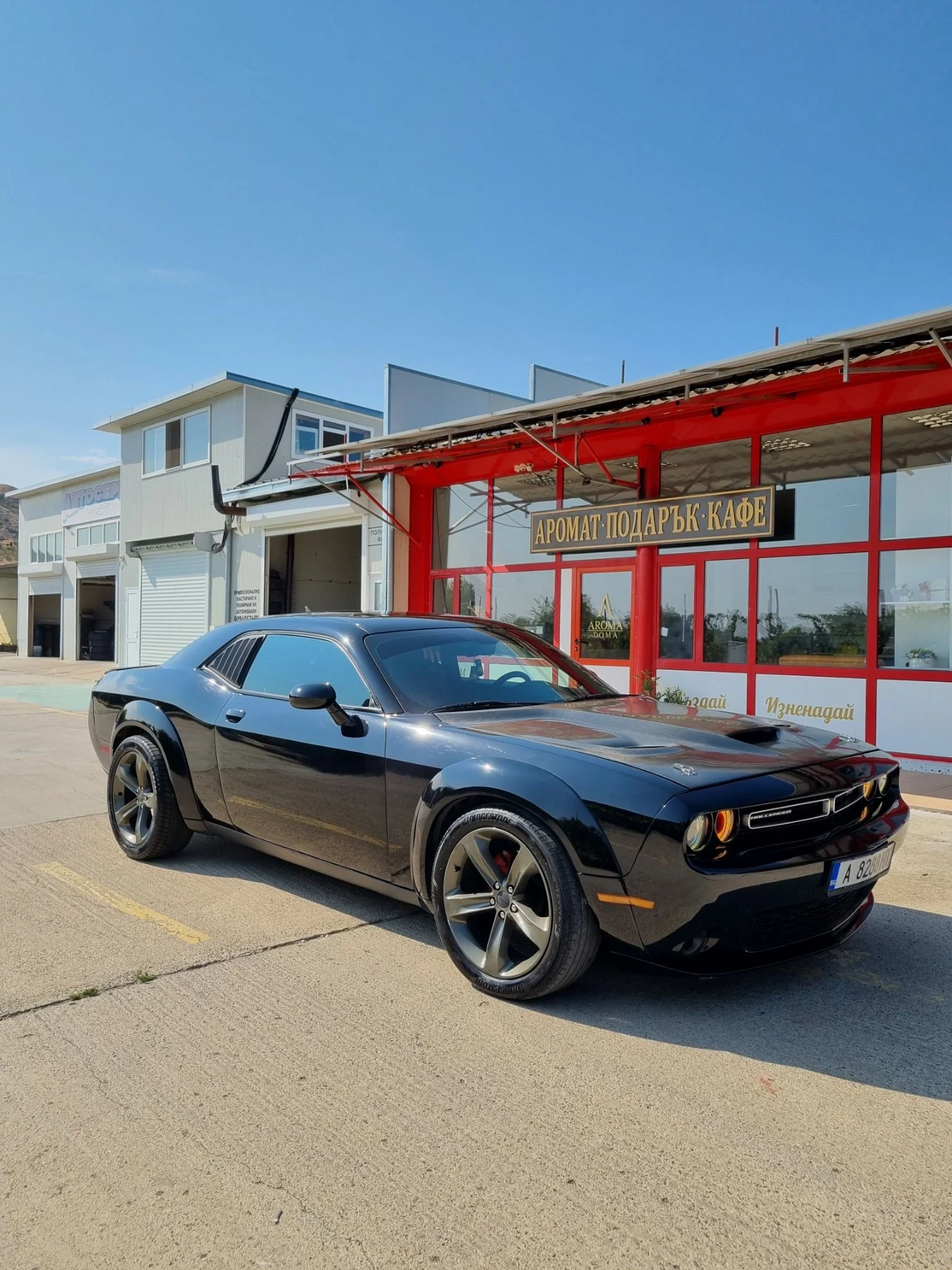 Dodge Challenger 3.6 306 коня SRT пакет!