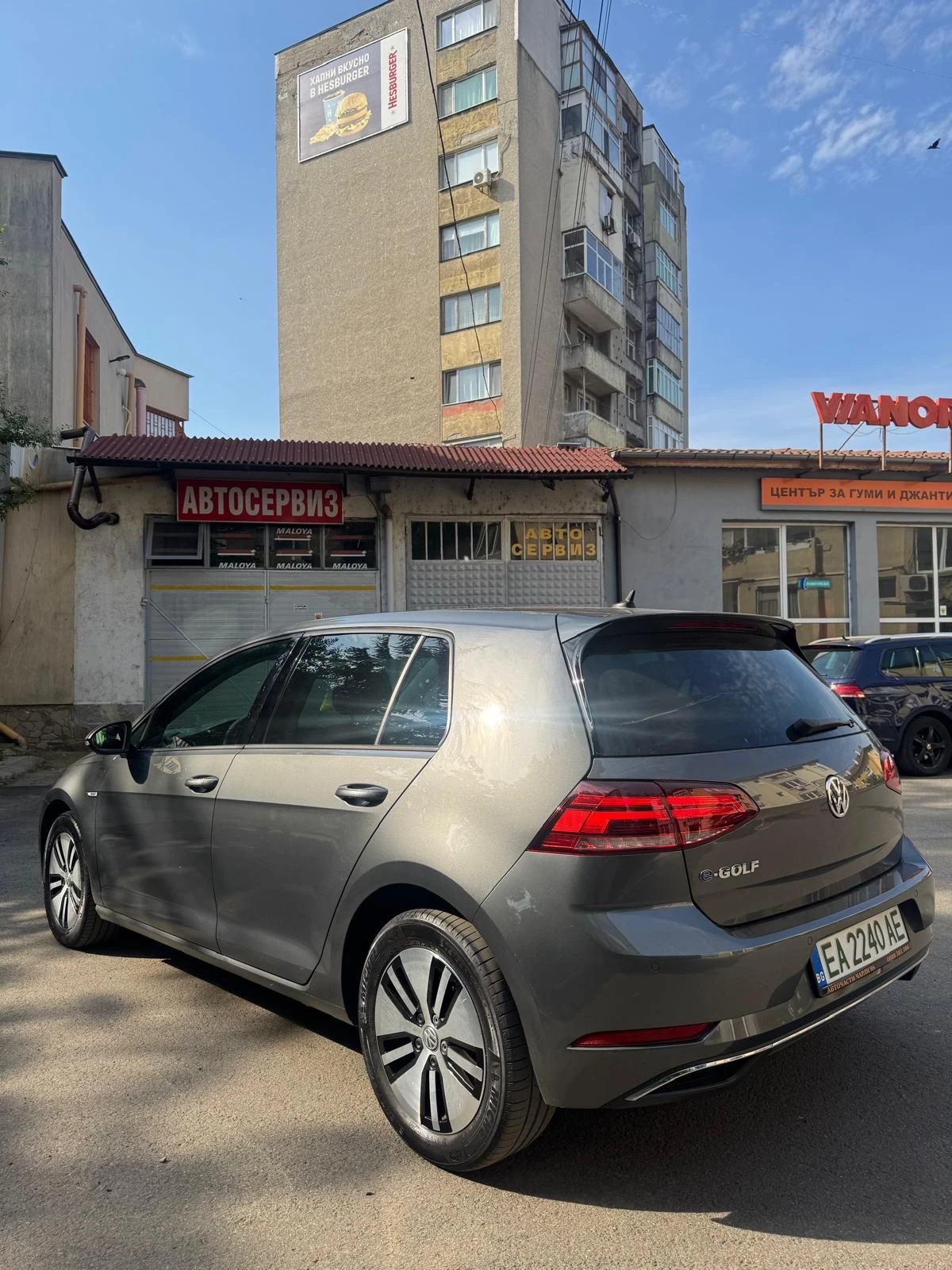 VW Golf, снимка 4 - Автомобили и джипове - 56162557