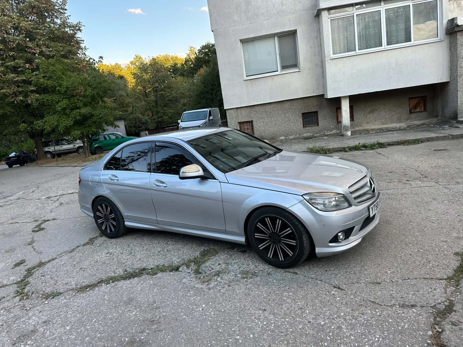 Mercedes-Benz C 220, снимка 3 - Автомобили и джипове - 56239163