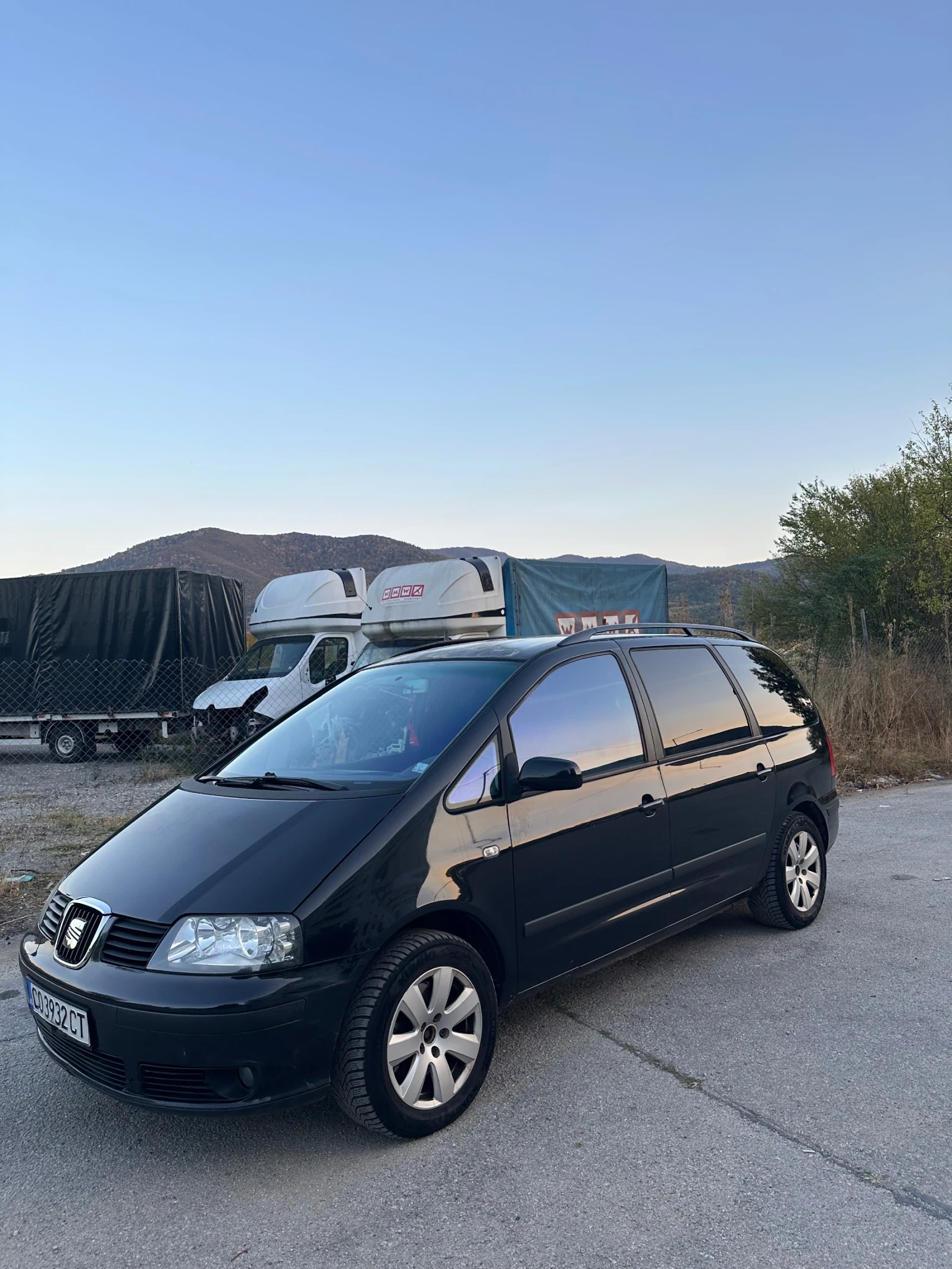Seat Alhambra, снимка 2 - Автомобили и джипове - 56330911