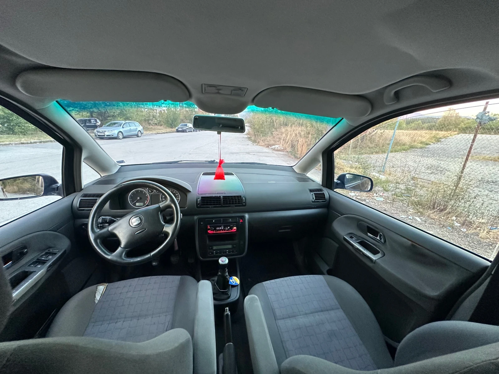 Seat Alhambra, снимка 5 - Автомобили и джипове - 56330911