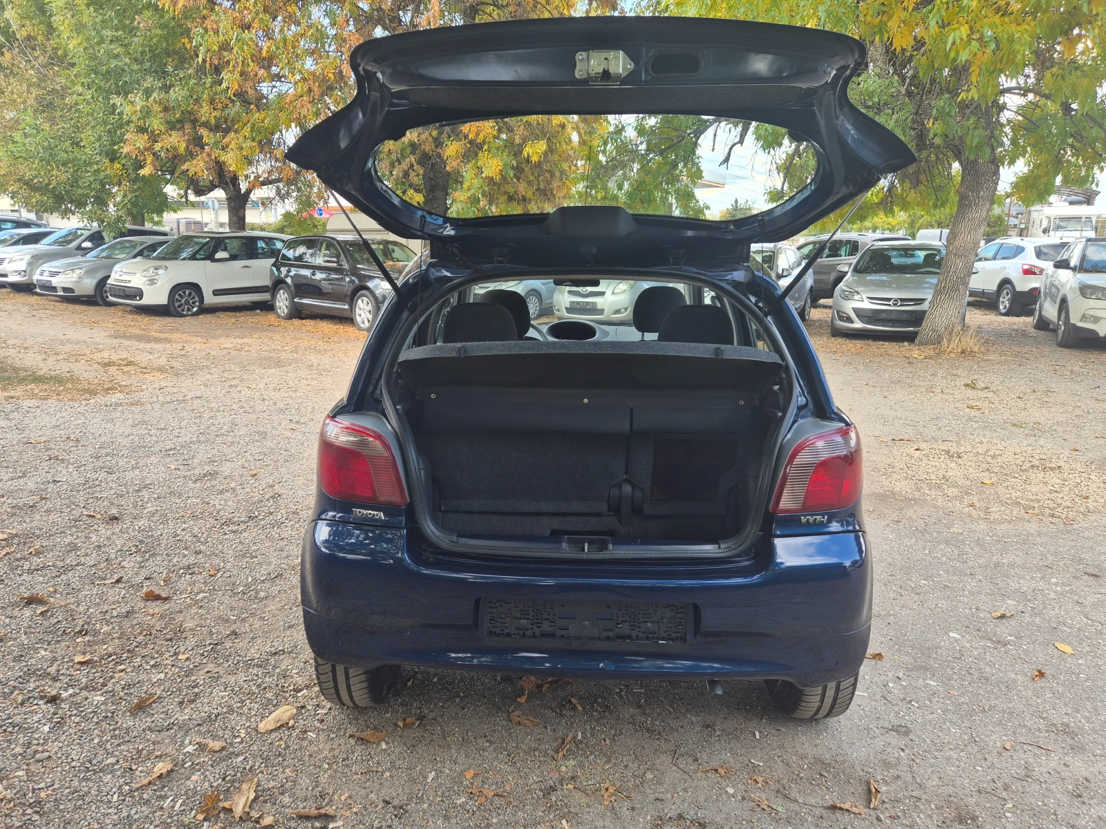 Toyota Yaris 1.3VVT-i ��������� 101000��. ��� ���� �� ������   | Mobile.bg � ����������� 13