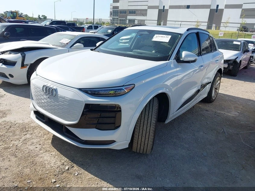 Audi E-Tron PREMIUM PLUS RWD, снимка 2 - Автомобили и джипове - 56532194