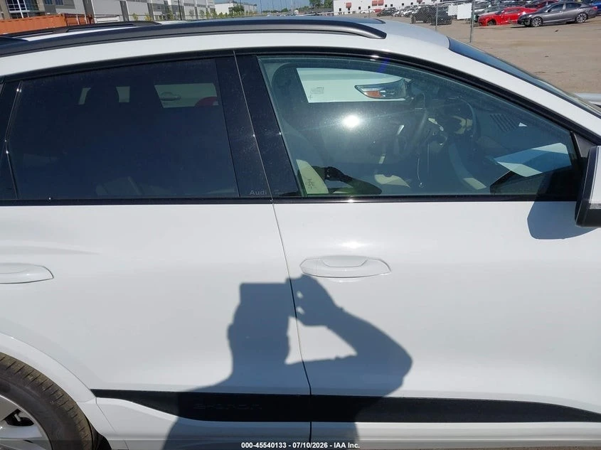 Audi E-Tron PREMIUM PLUS RWD, снимка 12 - Автомобили и джипове - 56532194