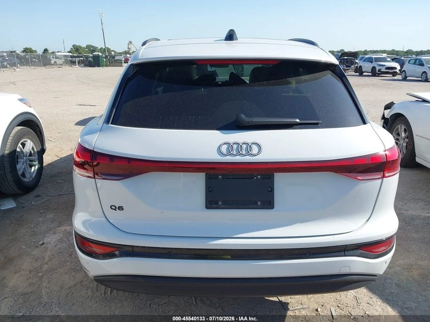 Audi E-Tron PREMIUM PLUS RWD, снимка 15 - Автомобили и джипове - 56532194
