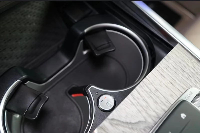 Mercedes-Benz G 63 AMG AMG, снимка 14 - Автомобили и джипове - 6966281