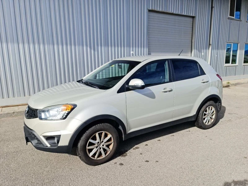 SsangYong Korando 4WD, снимка 2 - Автомобили и джипове - 44509606