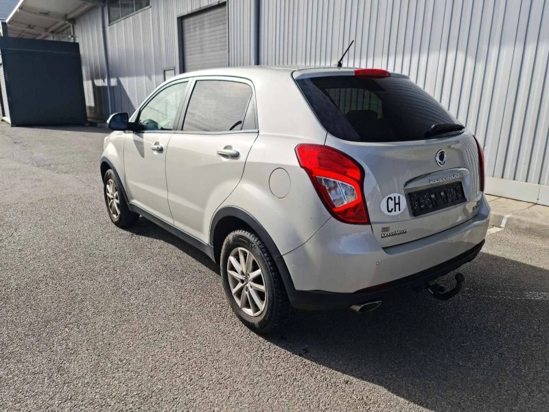 SsangYong Korando 4WD, снимка 4 - Автомобили и джипове - 44509606