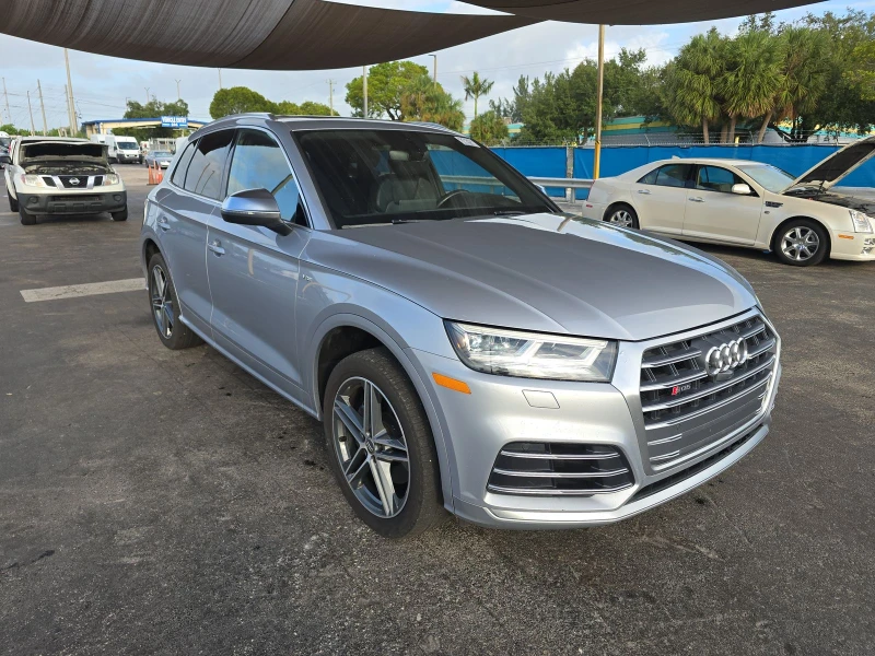 Audi SQ5 Prestige, снимка 6 - Автомобили и джипове - 47616567