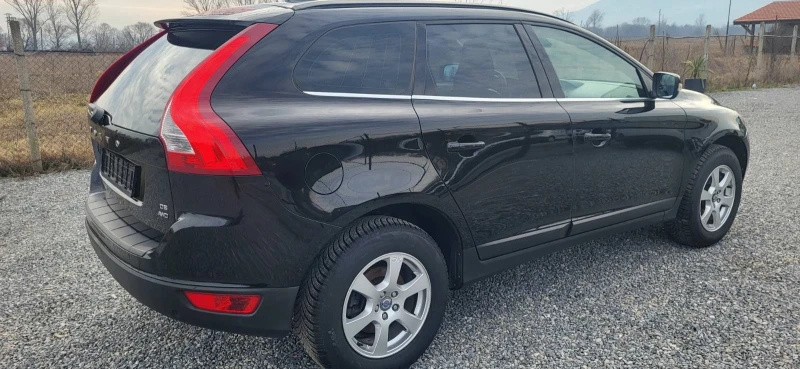 Volvo XC60 2.4D* 4x4* 2010 Година, снимка 3 - Автомобили и джипове - 48836822