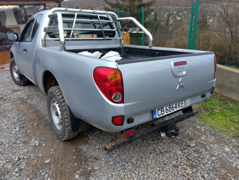 Mitsubishi L200 2.5d, снимка 2 - Автомобили и джипове - 49574799