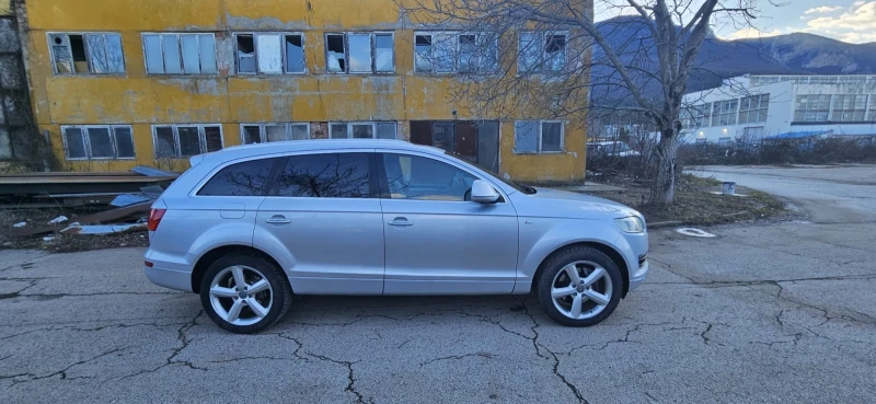 Audi Q7, снимка 3 - Автомобили и джипове - 49350270