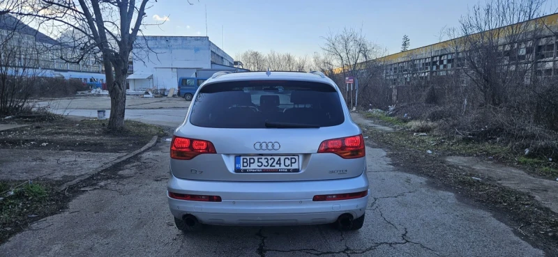 Audi Q7, снимка 6 - Автомобили и джипове - 49350270