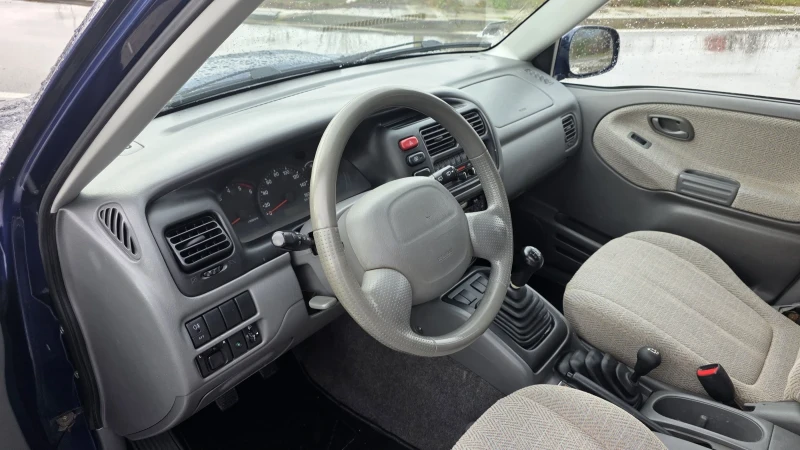 Suzuki Grand vitara 2, 0 TD Климатик 4X4, снимка 12 - Автомобили и джипове - 52560796